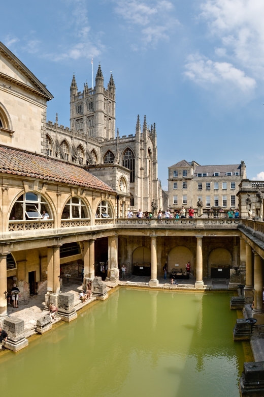 2-Day Cotswolds, Bath & Stonehenge Tour - Chipping Campden and Stow-on-the-Wold: Old Stones and Easy Walking
