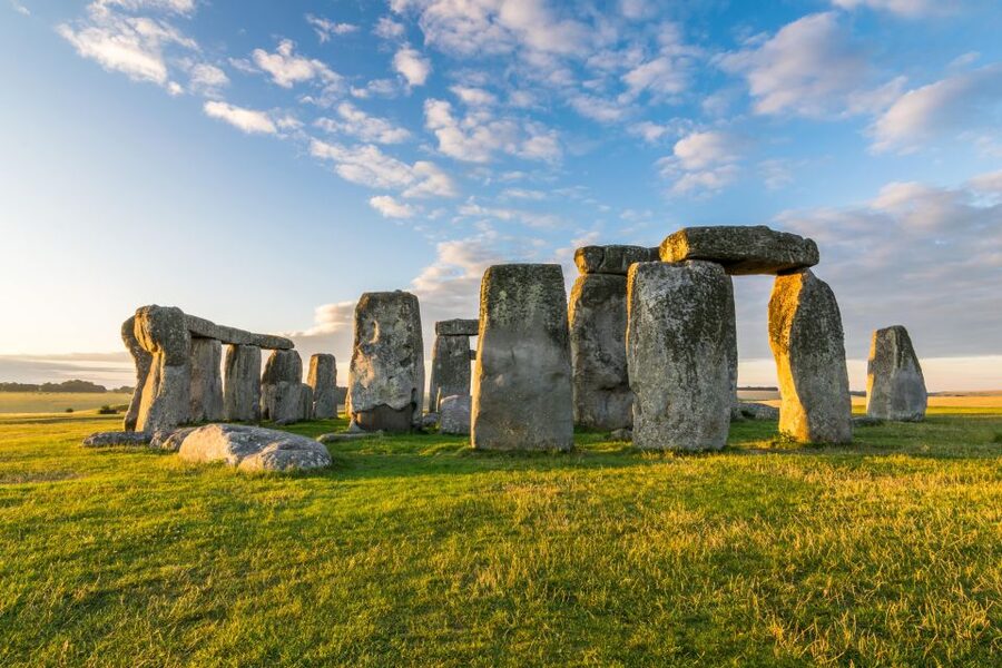 2-Day Cotswolds, Bath & Stonehenge Tour - Stonehenge at Close Range: Mystery and Timing