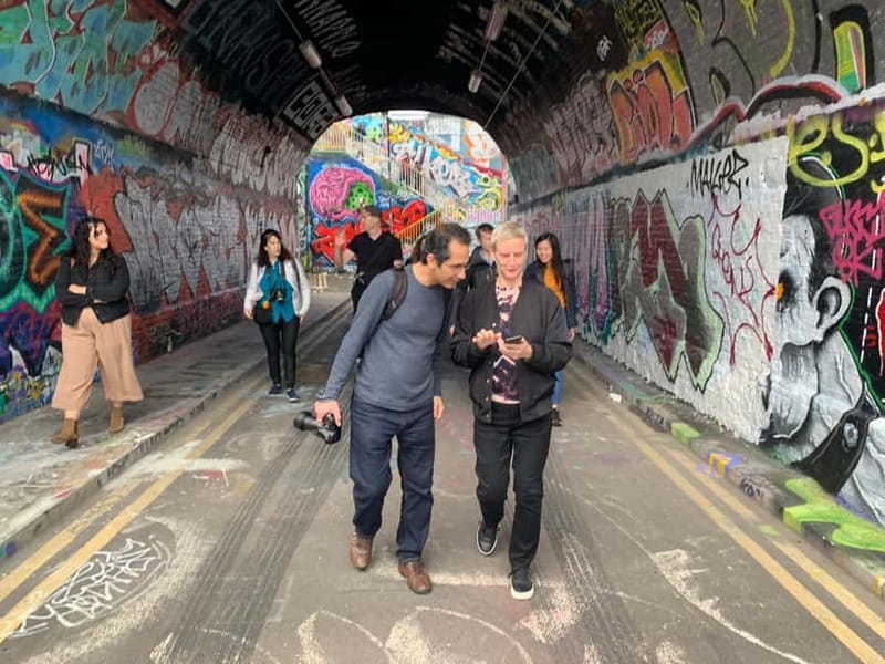 ADVANCED GRAFFITI STREET ART TOUR / SHOREDITCH / EAST LONDON - Shoreditch walls as a living history lesson