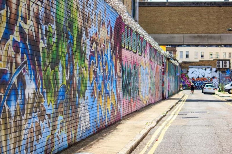 ADVANCED GRAFFITI STREET ART TOUR / SHOREDITCH / EAST LONDON - Beyond Banksy: Ben Eine and other writers who shape the scene