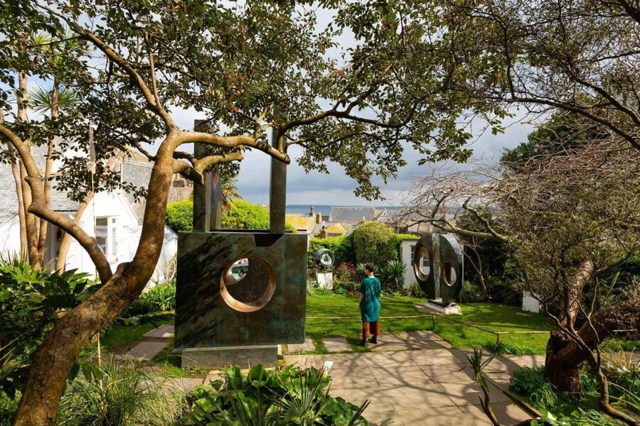 Barbara Hepworth Museum & Sculpture Garden: entry to site. - Enter through the admission area, then let the timeline steer you