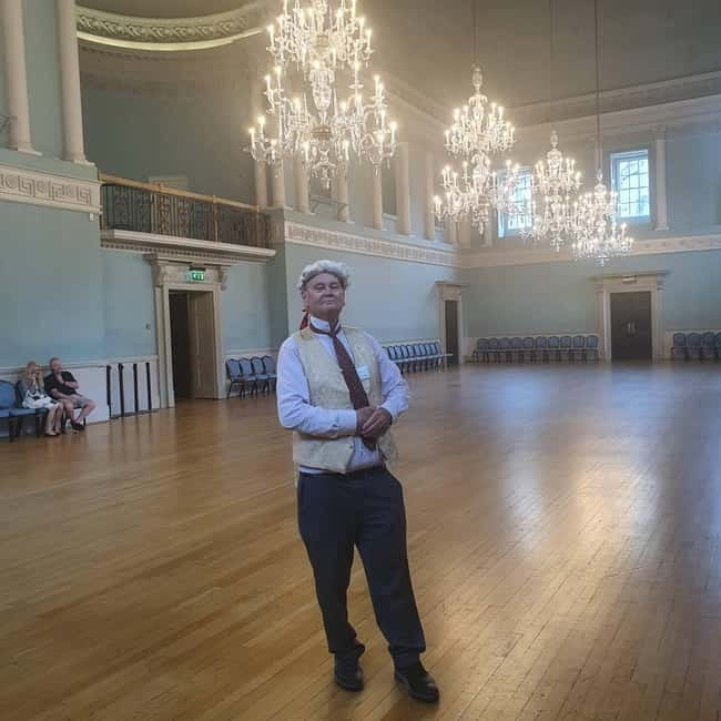 Bath: Guided Tour of Iconic Bridgerton Filming Locations - How the 2 hours works, and how to make it enjoyable