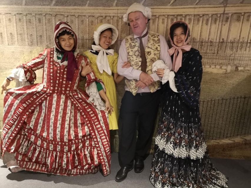 Bath: Guided Tour of Iconic Bridgerton Filming Locations - Gunter’s Tea Shop and Lady Dee’s Hat Emporium