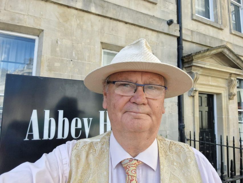 Bath: Guided Walking Tour - Roman Baths explained from the outside, plus Prince Bladud’s origin story