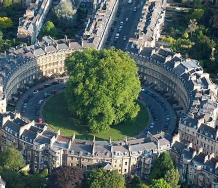 Bath: Local Pubs & Historic Sights Walking Tour (3h) - Starting at Bath Abbey, then walking straight into Bath’s real plot