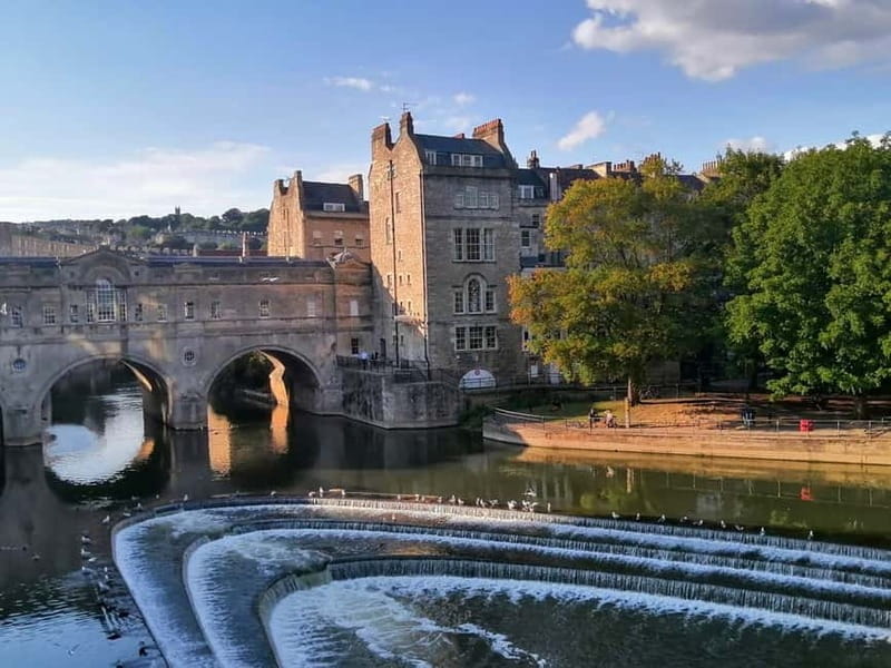 Bath: Sightseeing Boat Cruise with Prosecco - The River Avon Route: Bridges, Abbey Views, and a Weir Moment