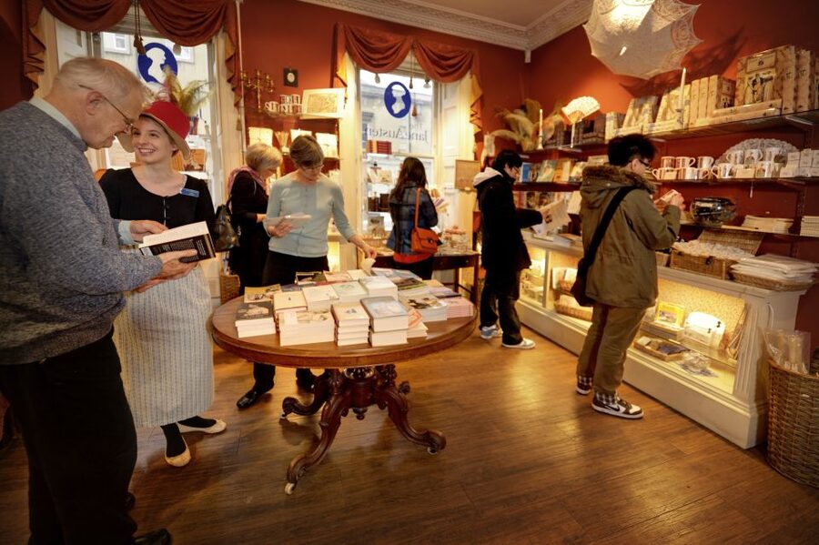 Bath: The Jane Austen Centre Ticket - The in-character intro presentation: funny, animated, and built to set the tone