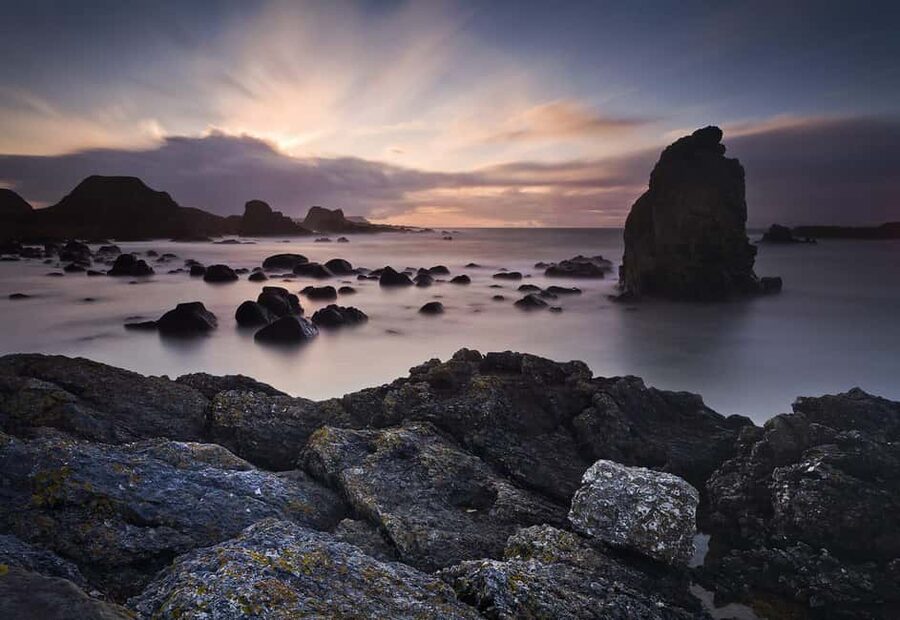 Belfast: Game of Thrones - Iron Islands & Giant's Causeway - Lunch at The Fullerton Arms: plan for your own food