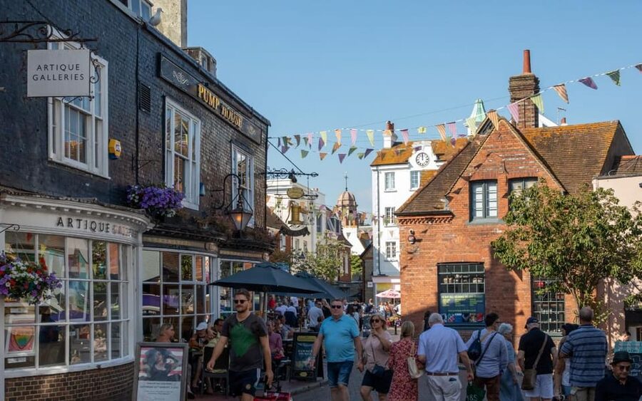 Brighton: City Walking Tour & Exploration Game - Price and value: $37 per group up to 5, and why that matters