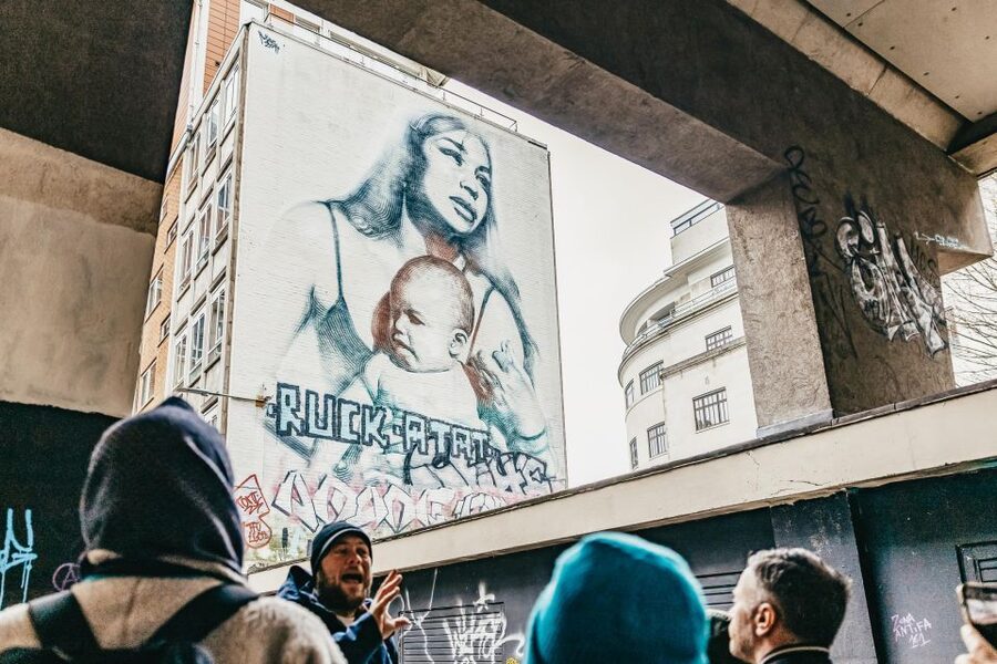 Bristol: Blackbeard to Banksy Guided Walking Tour - How the guide style makes or breaks the experience