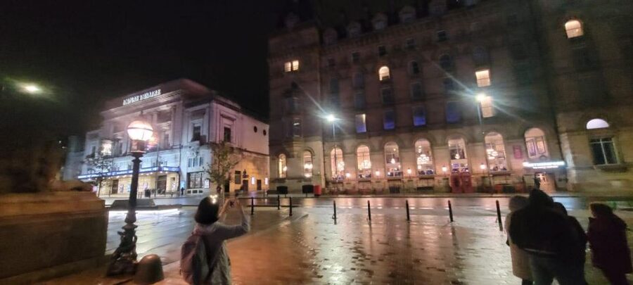 Bristol City Highlights Tour with a Local - Queen Square: where the pace stays human