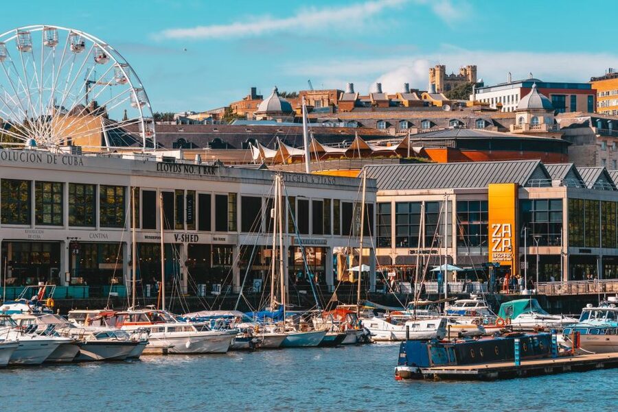 Bristol: Fun Puzzle Treasure Hunt to a Pub! + Team Racing! - Walking time, pacing, and what to bring in real Bristol weather