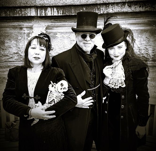 Bristol: Guided Ghost Tour - Bristol After Dark With a Costumed Guide and Up to 17 Stops