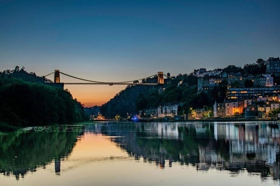 Bristol : Sightseeing Custom Tour with a Local Guide - Cabot Tower: the best early photo stop for skyline context