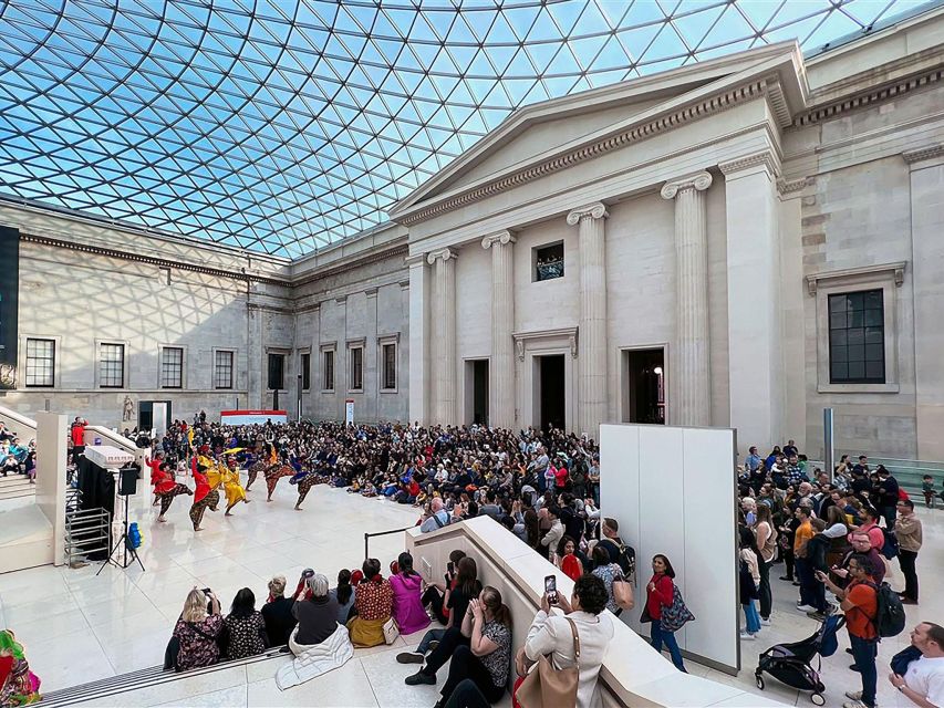 British Museum Tour: Rosetta Stone, Parthenon, Mummies - Rosetta Stone: the key to Egyptian writing clicks