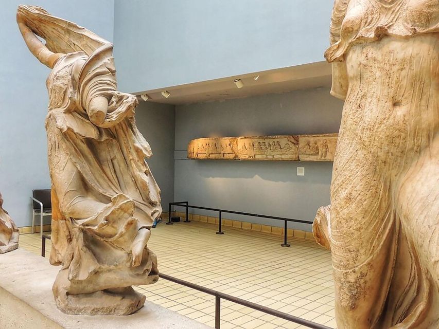 British Museum Tour: Rosetta Stone, Parthenon, Mummies - Parthenon sculptures: beautiful objects with a complicated past