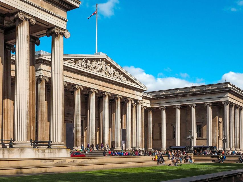 British Museum Tour: Rosetta Stone, Parthenon, Mummies - Getting in and finding your guide at the main entrance