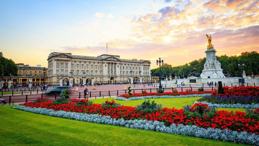 Buckingham Palace State Rooms Entry & Royal London Audio App - Buckingham Palace State Rooms, 19 Rooms in Summer Only