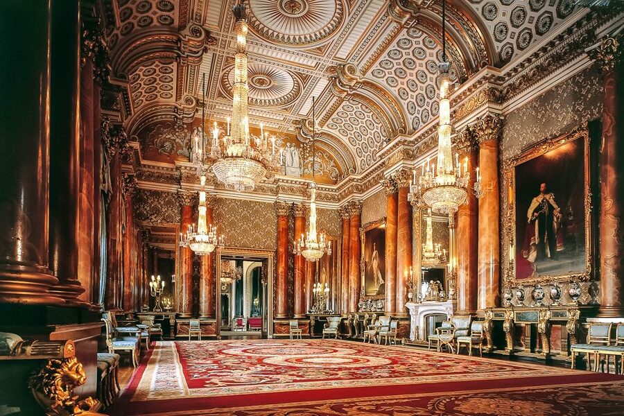 Buckingham Palace: The State Rooms Entrance Ticket - Security, headsets, and how the self-guided multimedia tour feels in practice