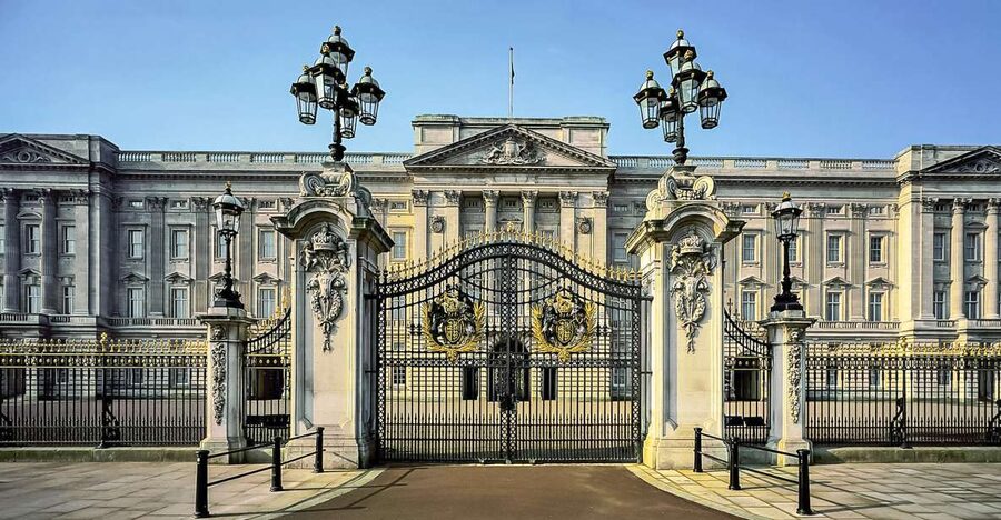 Buckingham Palace: The State Rooms Entrance Ticket - The no-photos rule, and why it changes how you experience the palace