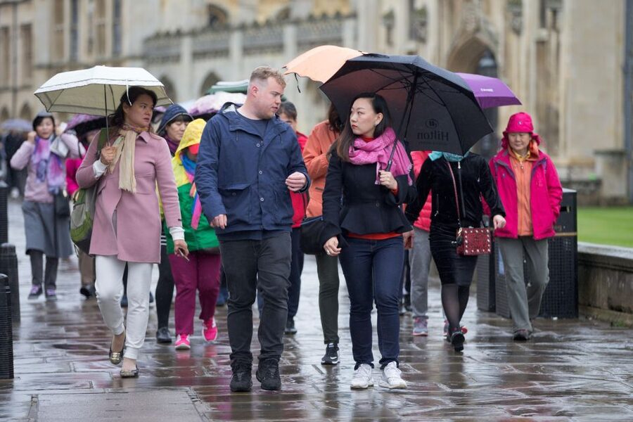 Cambridge: Chinese University Student-Guided Walking Tour - Cavendish Laboratory and Mathematical Bridge: Cambridge’s Science in Plain Sight