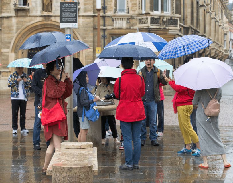 Cambridge: Chinese University Student-Guided Walking Tour - Finding the Guide: The Blue Bicycle Start and Simple Route Logic