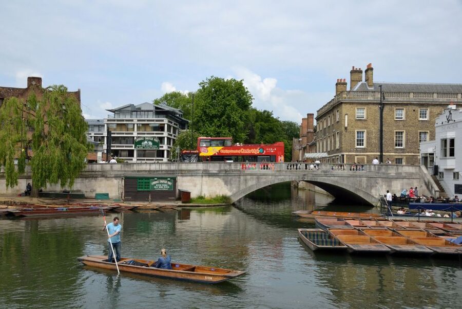 Cambridge: City Sightseeing Hop-On Hop-Off Bus Tour - Stop 1, Silver Street: the easiest place to start