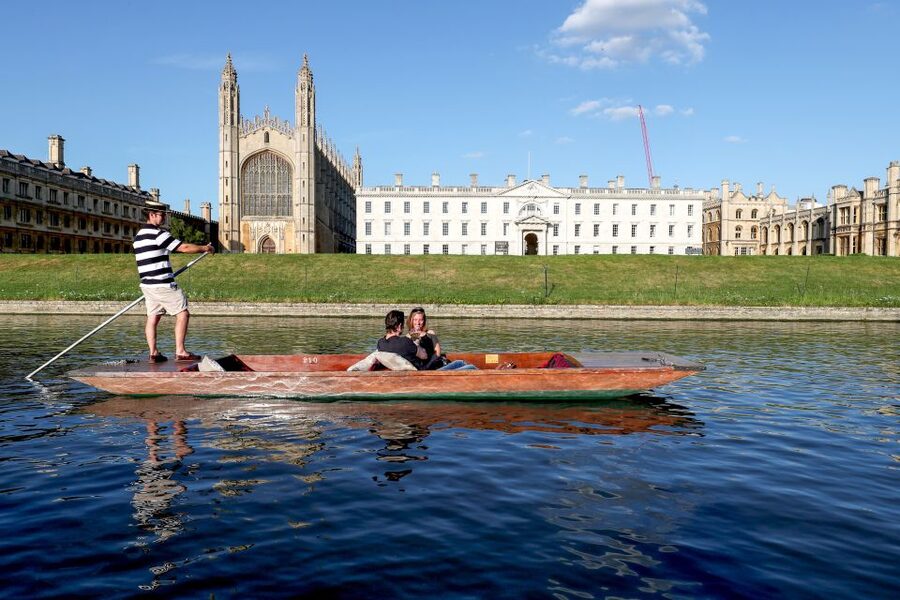 Cambridge: Guided River Cam Punting Tour - Timing tips: pick a slot that matches your mood
