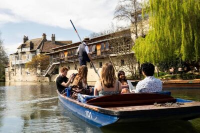 Punting Tour on the River Cam