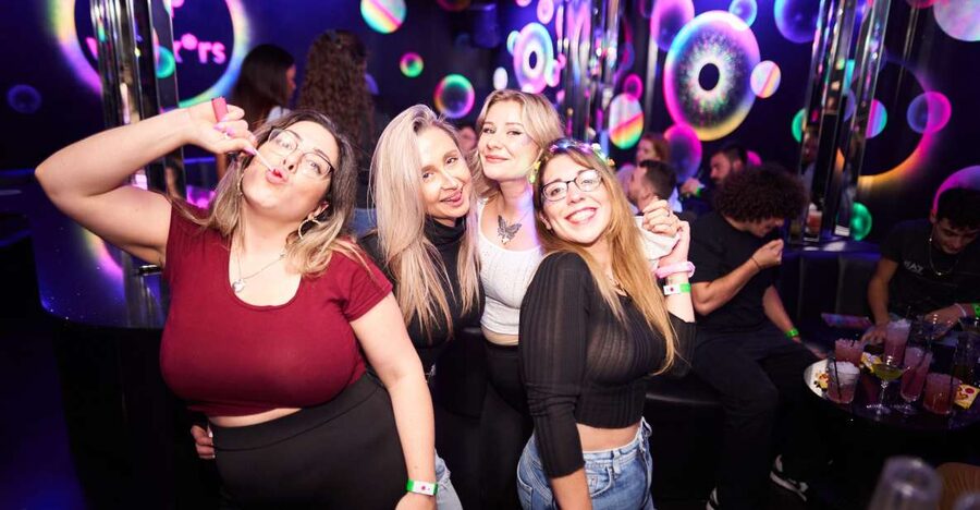 Camden Pub Crawl & Bar Tour London - Key highlights at a glance