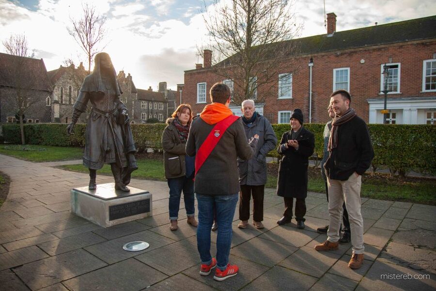Canterbury: Private Guided Walking Tour with Official Guide - Marlowe Theatre, modern Canterbury, and walking back into High Street