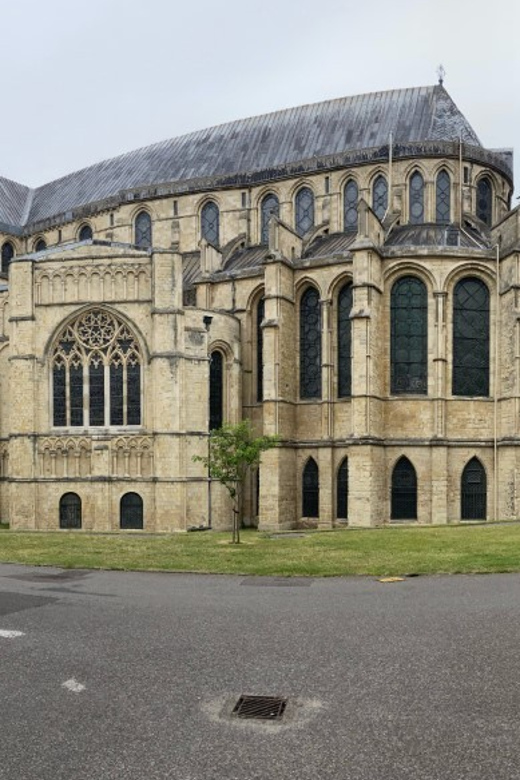 Canterbury: Walking Tour with Green Badge Guide - Pace, group energy, and hearing the stories clearly