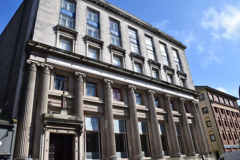 Cardiff: Doctor Who Walking Tour - Episode-linked stops: how Face the Raven, The Runaway Bride, and Rose shape the story