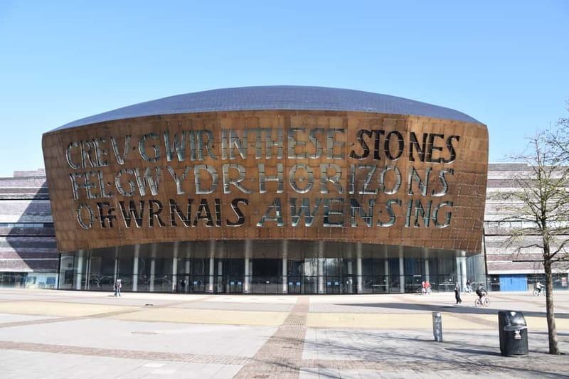 Cardiff: Doctor Who Walking Tour - Behind-the-scenes secrets: what production choices look like in real life