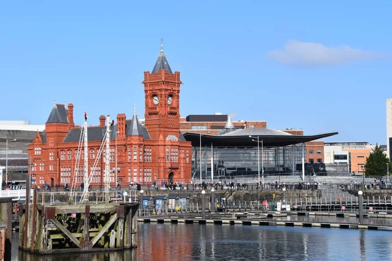 Cardiff: Half-Day City Walking Tour - Cardiff Bay and Portland House, where the coal-export story lands