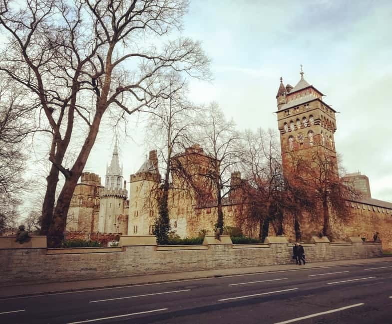 Cardiff: Private Half-Day City Center and Bay Walking Tour - Cardiff Castle to Bute Park: green space breaks up the landmarks