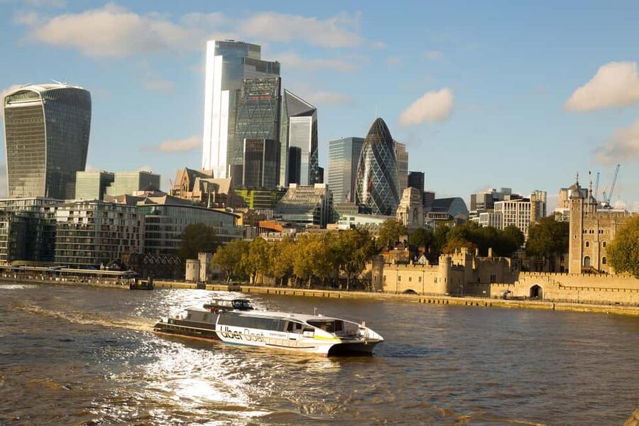 Changing of Guards, Tower of London, Beefeaters & Cruise - Where to meet, and why being early helps