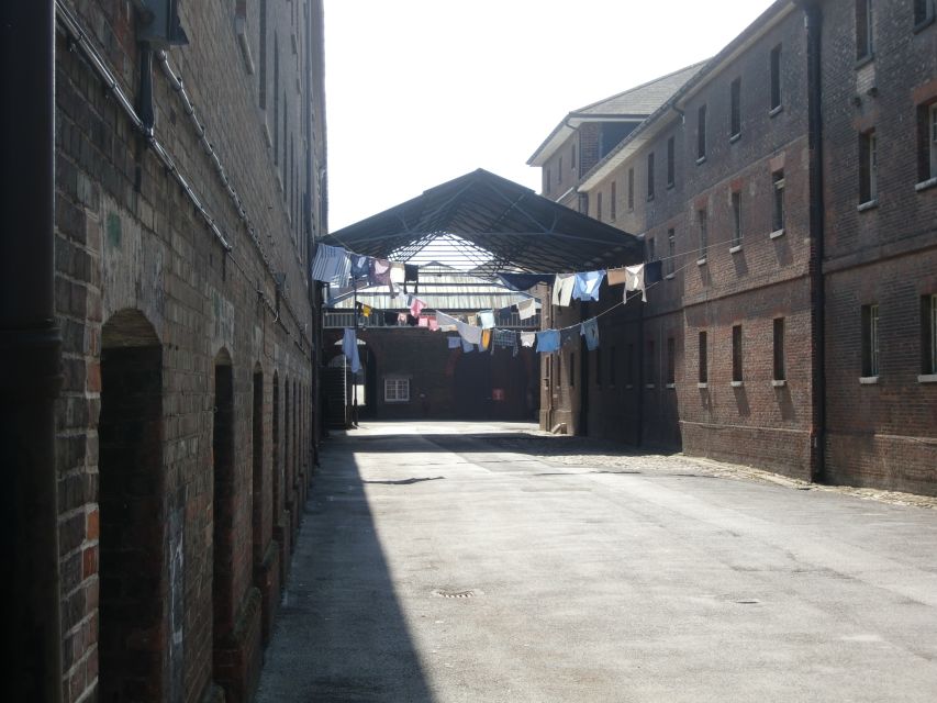 Chatham Historic Dockyard: Call the Midwife Tour - What to expect about interiors and built sets