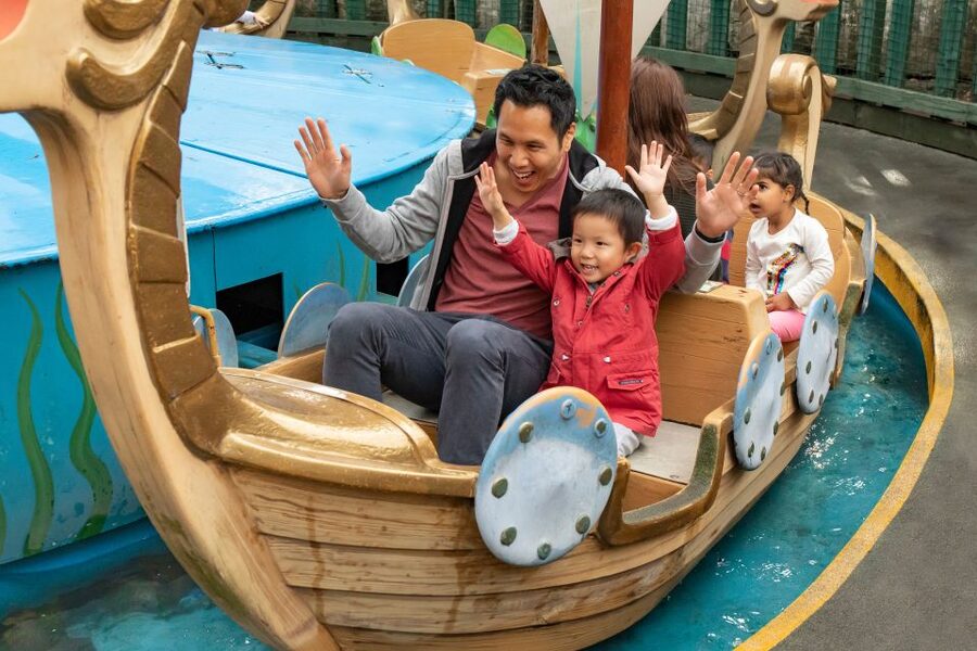 Chessington World of Adventures Resort: Entrance Ticket - Chessington Zoo Encounters: Meerkats and Lions for a Calmer Pace