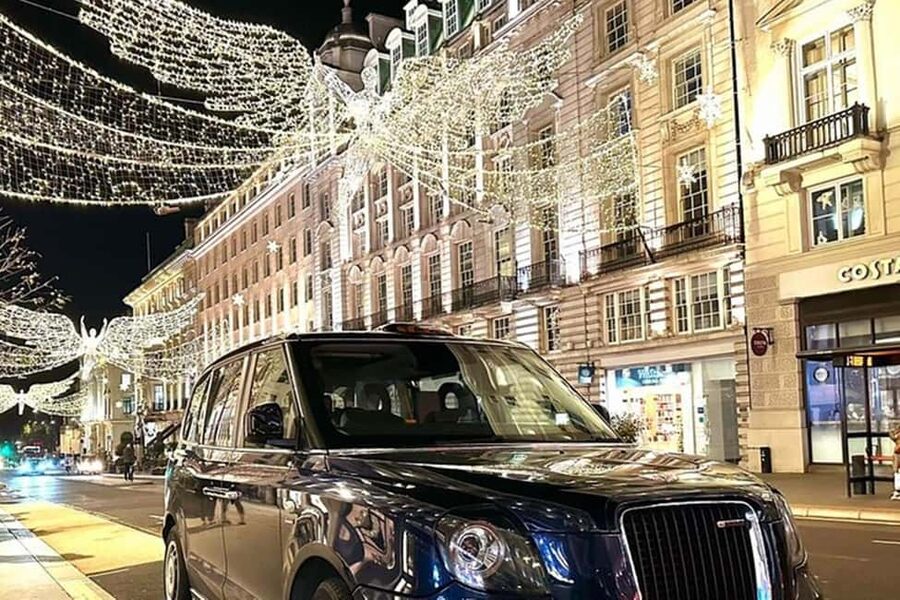 Christmas Lights Taxi Tour with Hotel Pickup - A glass-roof black cab makes Christmas lights feel personal