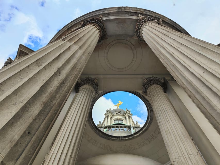 City of London Historical Walking Tour - Barbie Green to the start of the square mile story