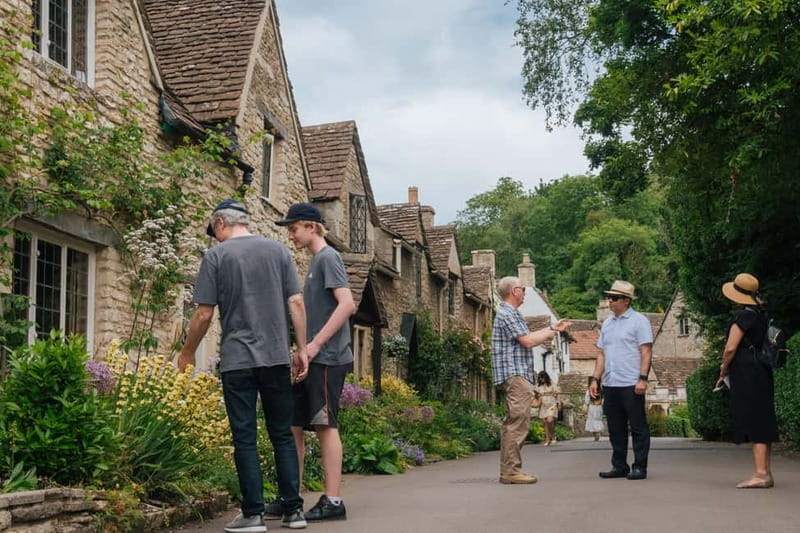 Cotswolds: Hidden, Dark Age England Tour for 2-8 Travellers - Lunch at a country inn, with full menu choice