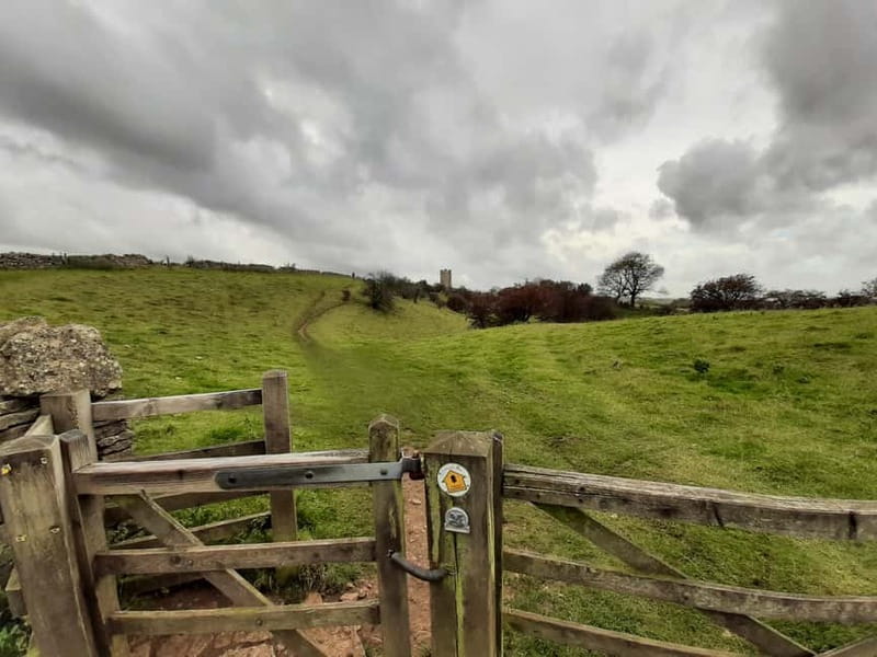 Cotswolds: One Day Cotswolds Walking Tour - What you should bring (and what can slow you down)