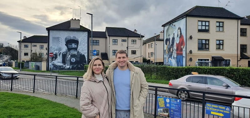 Derry City: The Bloody Sunday Story Walking Tour - Battle of the Bogside: how a neighborhood becomes a front line