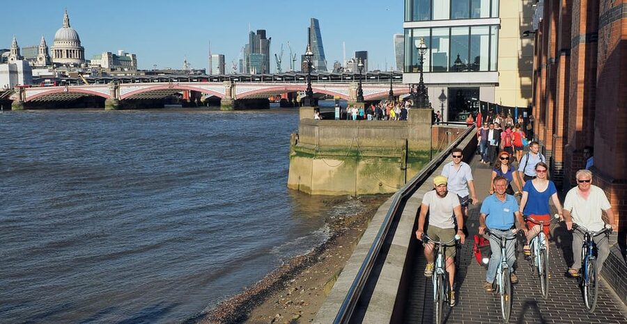 Destination London: E-Bike Tour - Chelsea, South Kensington, and the Albertopolis museum area