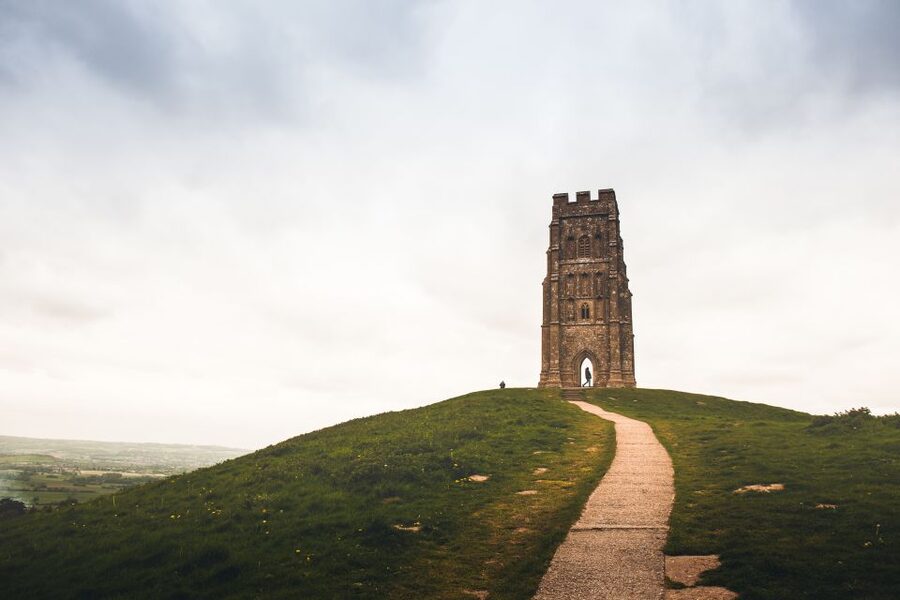 Devon and Cornwall: 5-Day Tour from London - Accommodation reality: en suite rooms, outskirts locations, and mixed reviews