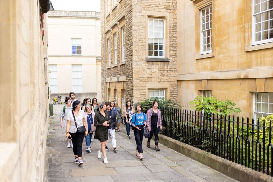 Discover Bath and Bridgerton with Music - High-tech headphones and the Bridgerton soundtrack