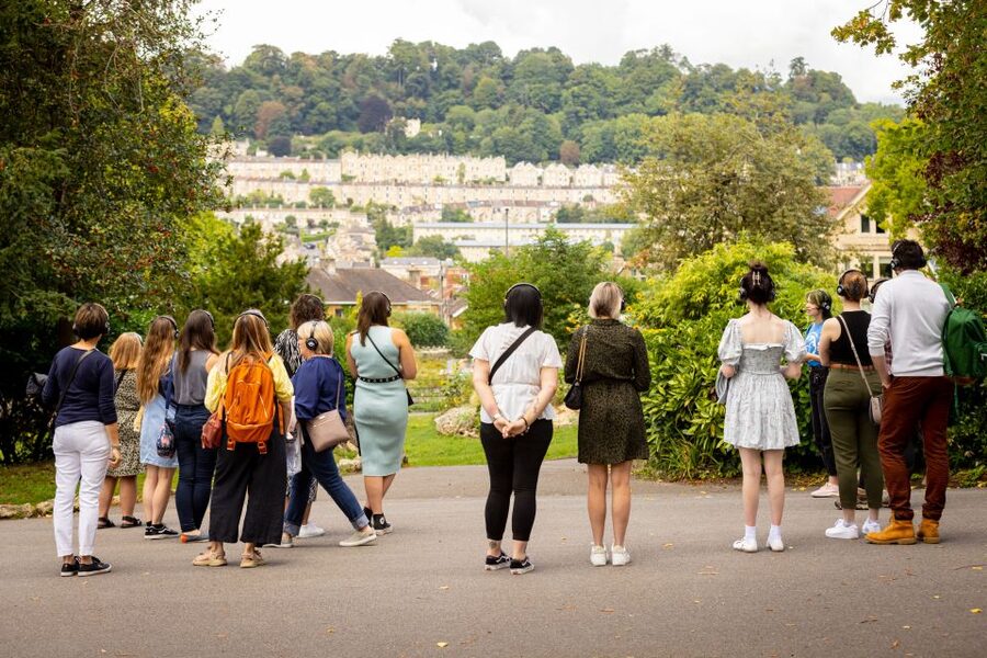 Discover Bath and Bridgerton with Music - Pacing, weather, and comfort tips for a smooth walk