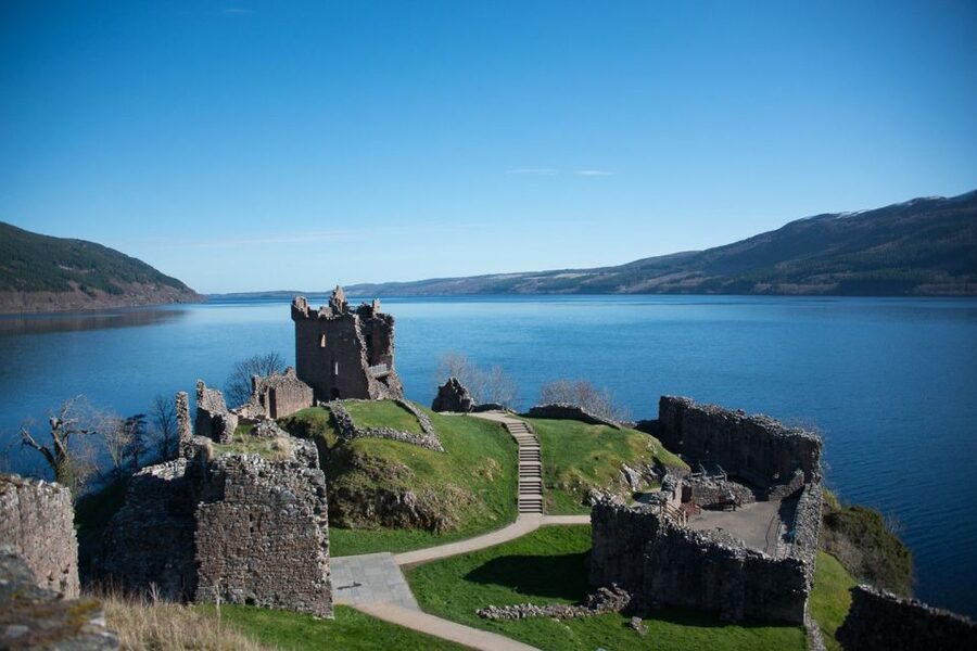 Dochgarroch: Loch Ness and Caledonian Canal 2-Hour Cruise - Urquhart Castle Views From the Water, Plus Aldourie Castle Moments