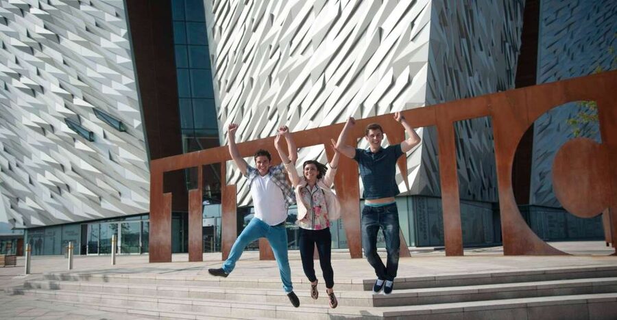 Dublin: Giant's Causeway, Dark Hedges & Titanic Guided Tour - Belfast Timing: A Quick City Break Before the Main Event